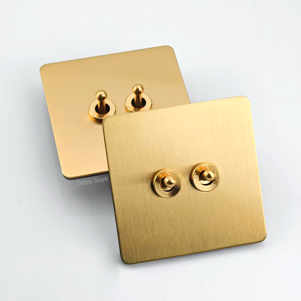 5/10 PCS Gold Wall Light Toggl - đánh giá và giá Home Improvement Guy